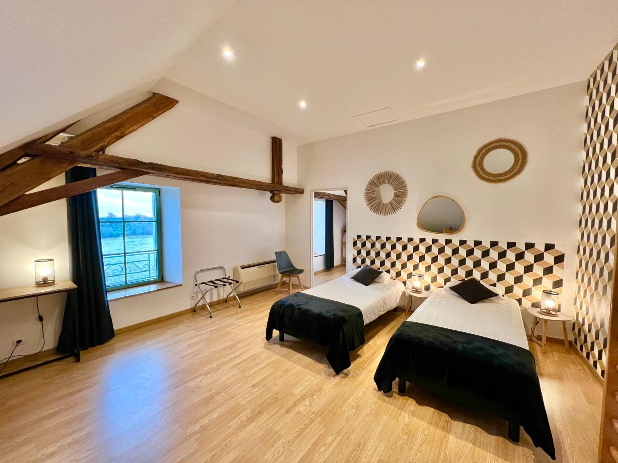La Vue Loire Maison Saint-Denis-de lʼHôtel 외부 사진